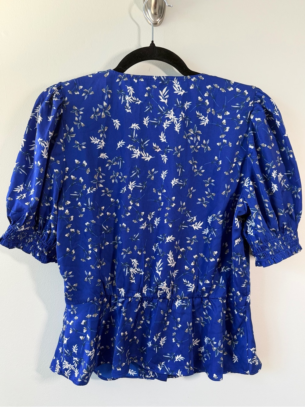 NWT Banana Republic Royal Blue Floral Blouse - Picture 3 of 7